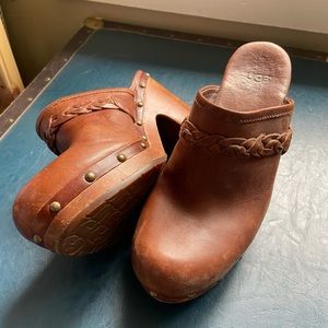 Ugg 4” clog heels